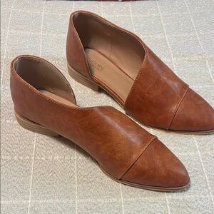 Catherine Malandrino Brown (Cognac) Swan D’Orsay flats